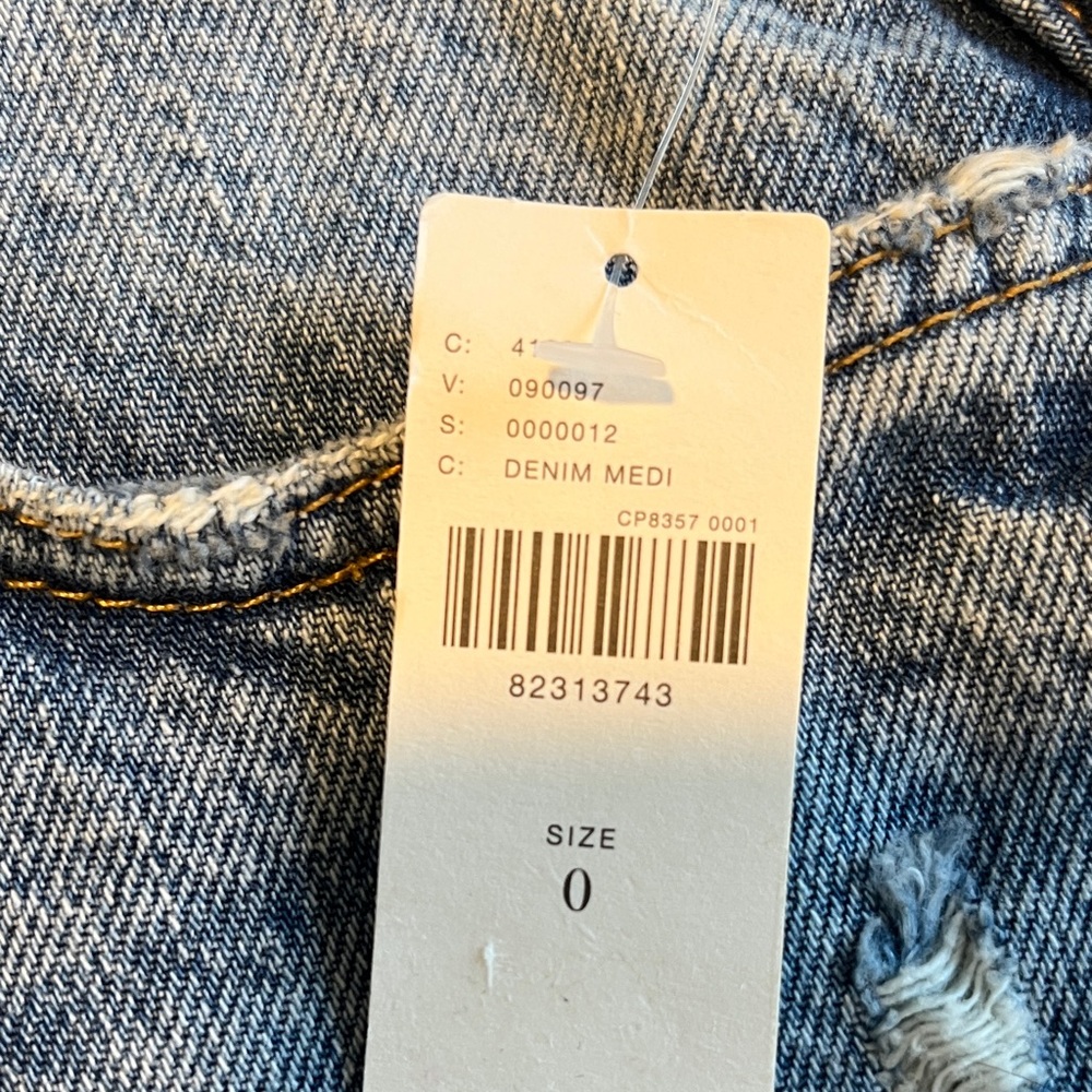 NWT Anthropologie Pilcro Blue Denim Mini Skirt Distressed Raw Hem Pockets Size 0 - Picture 6 of 6